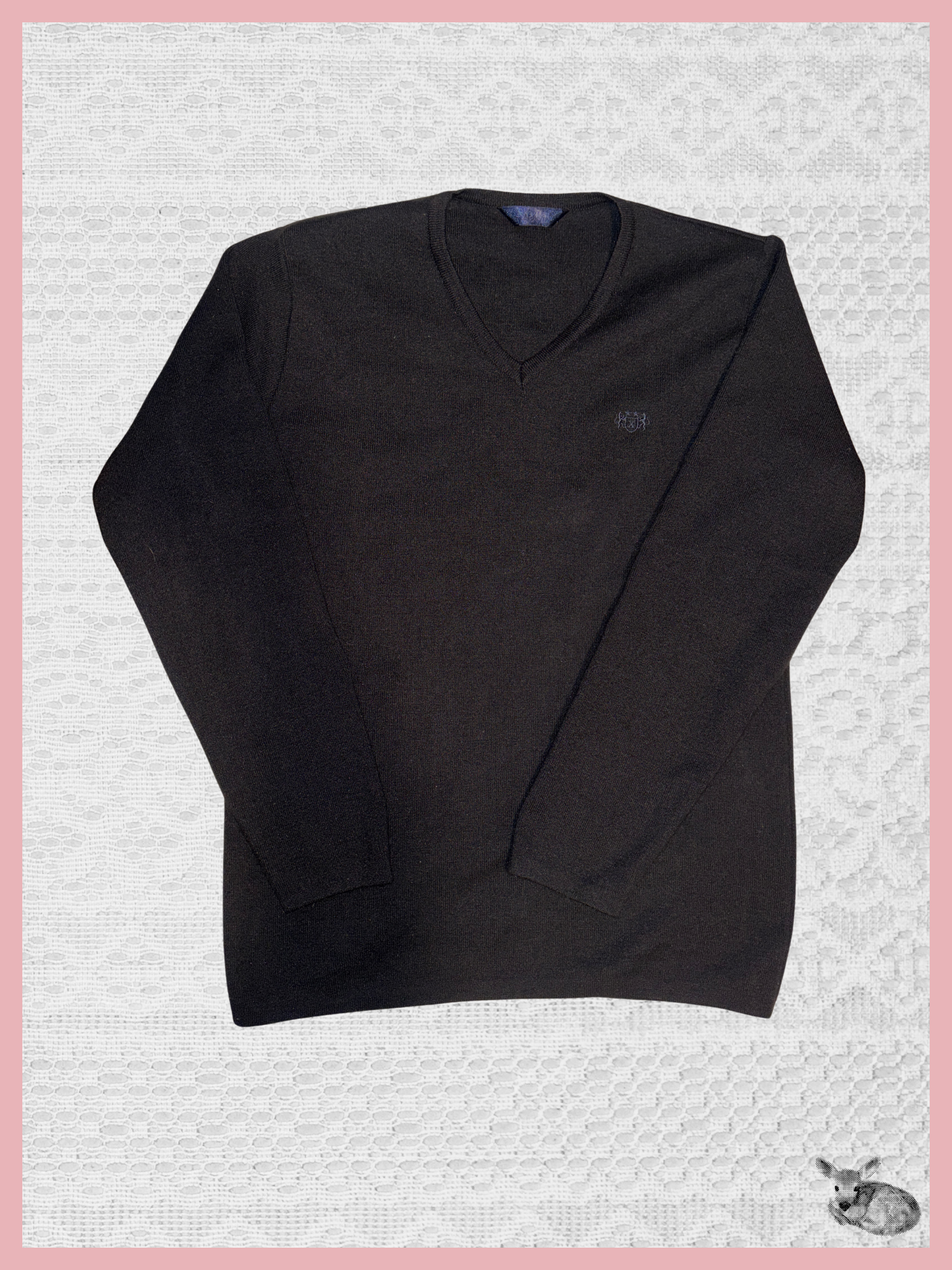 after dark — sweater negro cuello v