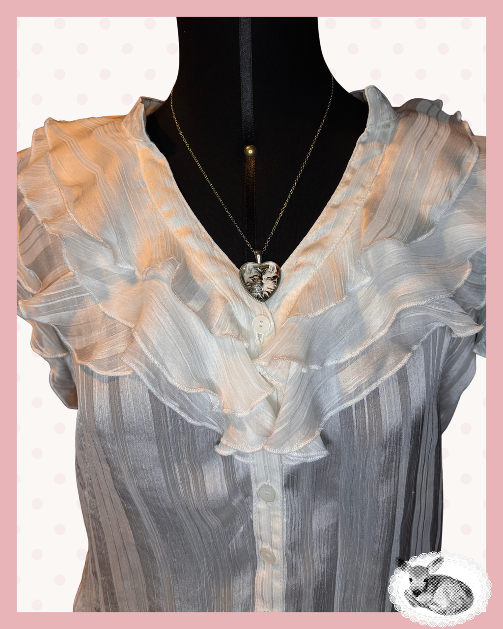 first frost — blusa vintage con volantes
