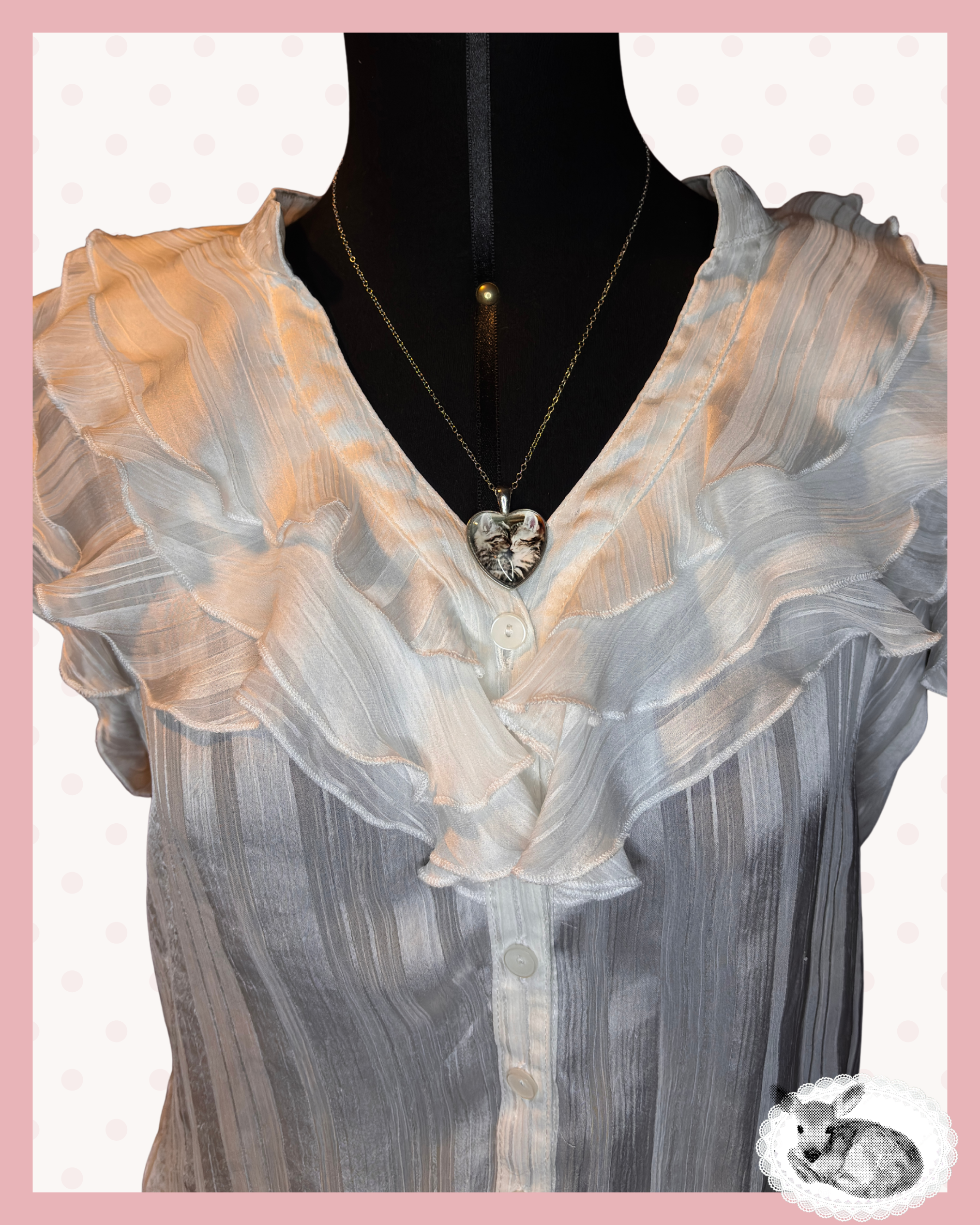 first frost — blusa vintage con volantes