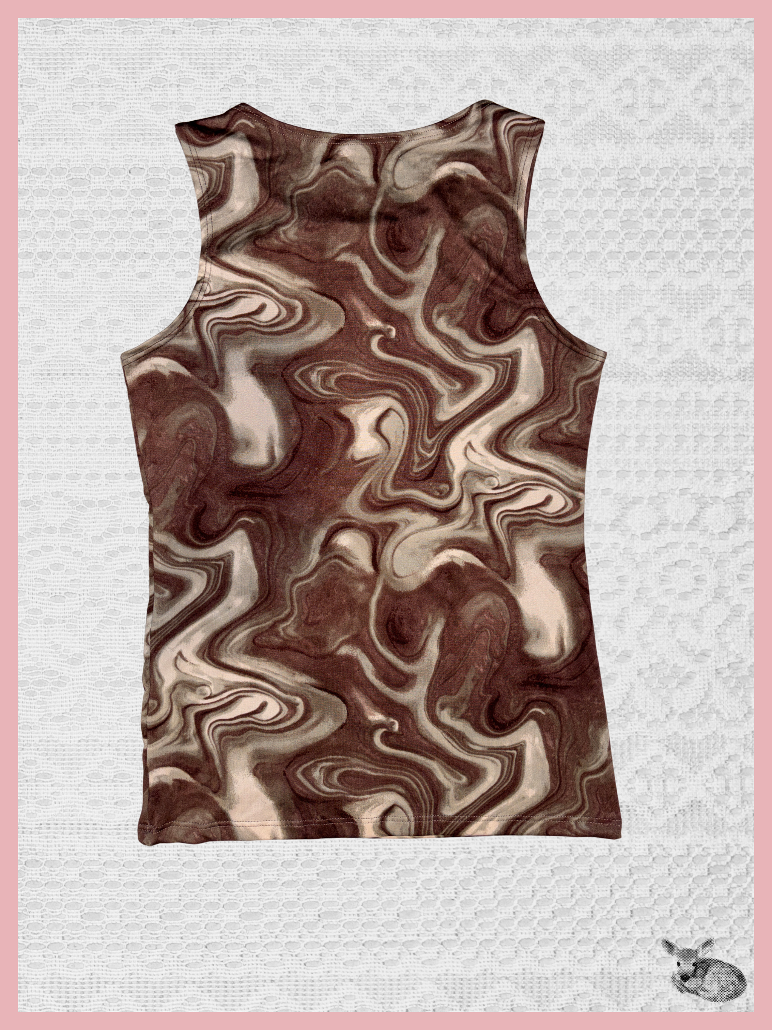 warm marble — tank top estampado marrón