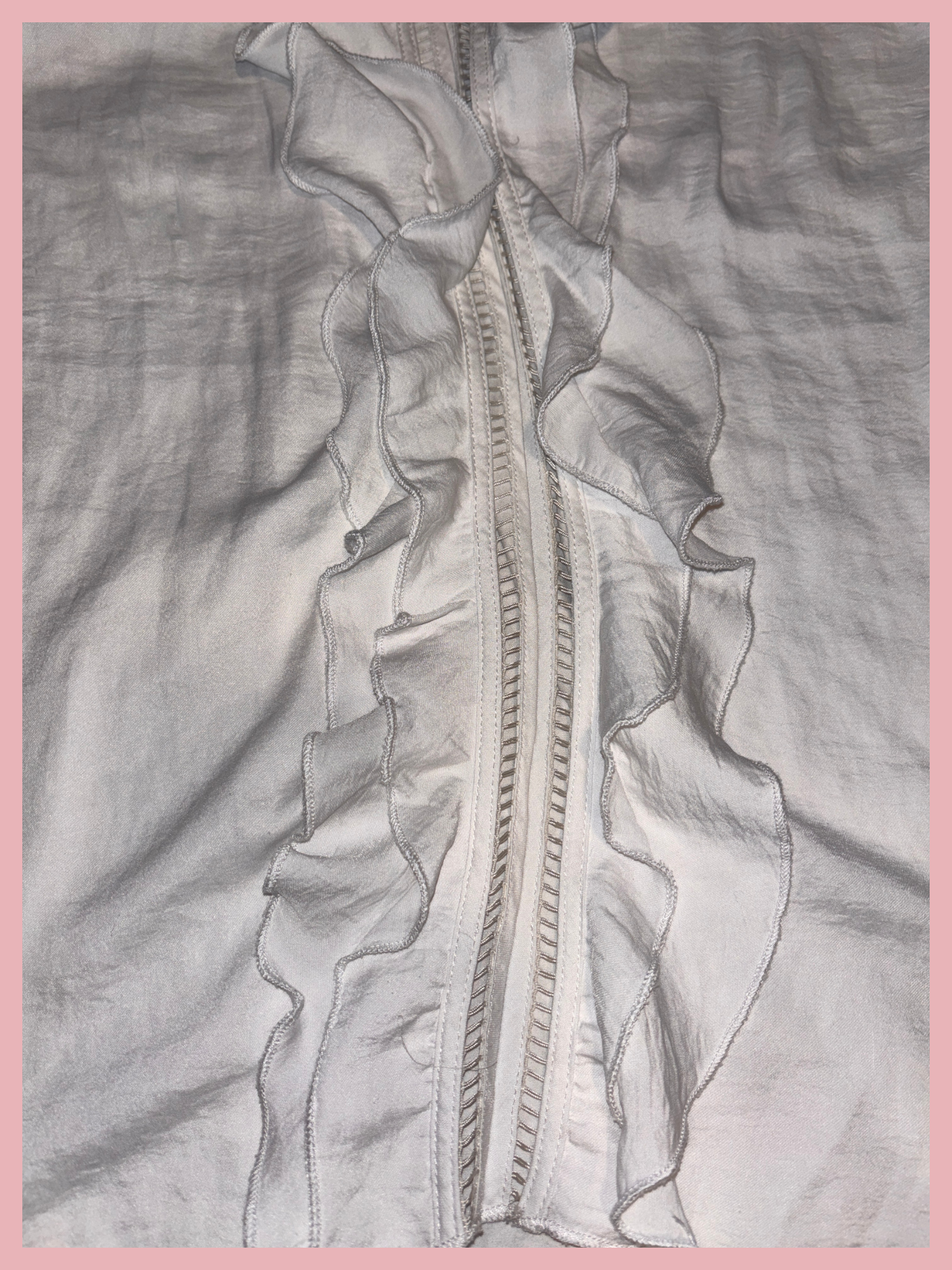 cloud ruffle — top blanco con volante